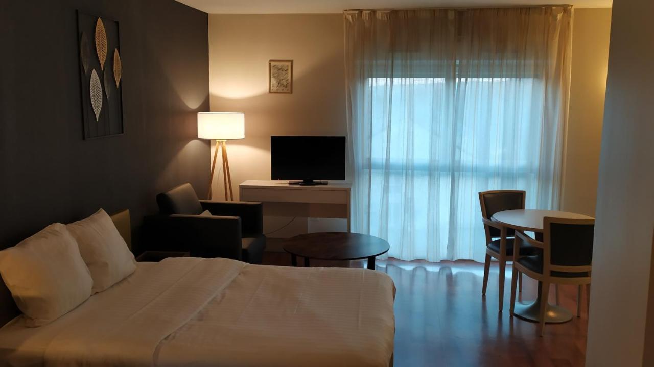 Residence Carouge Appart Hotel Бретиньи-сюр-Орг Экстерьер фото